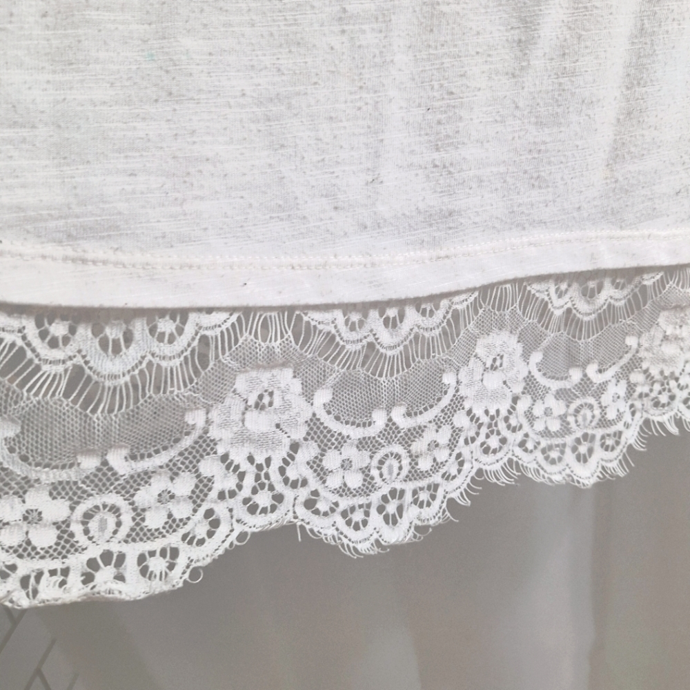 Coldwater Creek size M white tank with lace trim - Picture 2 of 2